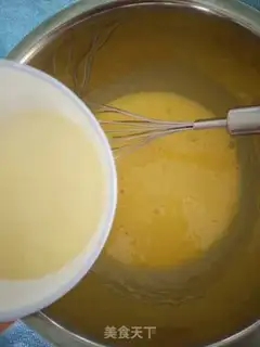 Make Barbie doll cake step 2