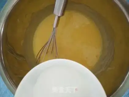 Make Barbie doll cake step 3