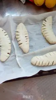 Make Bean-saloon bread step 22