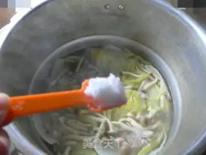 Make Crab mushrooms and broccoli soup step 9
