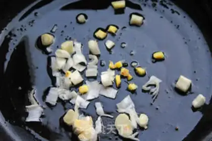 Make Chicken gravy step 1