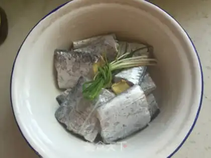 Make Jell-O fish step 0