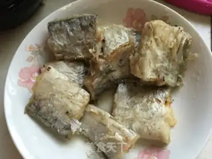 Make Jell-O fish step 1