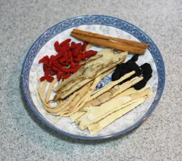 Make Chinese ginger duck step 1