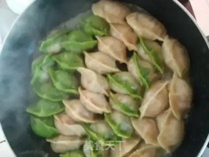 Make Pork dumplings step 4