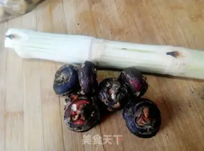 Make Sugar cane horse hoof step 0