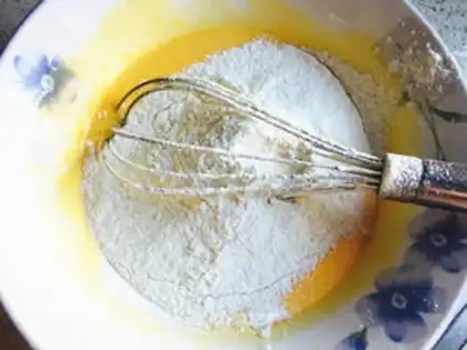 Make Sour cream cake step 4