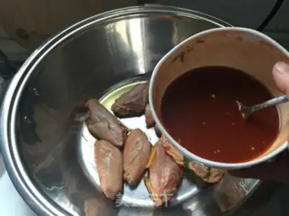 Make Three-juice chicken wings step 7