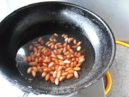 Make Celery with peanuts step 3