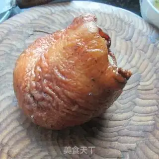 Make Godmother steamed pig elbows step 0