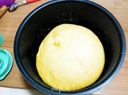 Make Smelt pumpkin rolls step 3