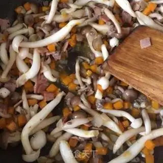 Make Pumpkin bacon pasta step 11