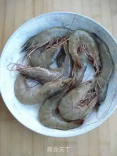 Make Flowers with rich shrimp step 0