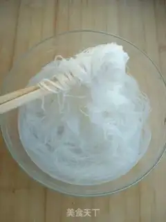 Make Flowers with rich shrimp step 4