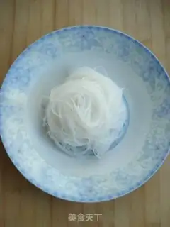 Make Flowers with rich shrimp step 5