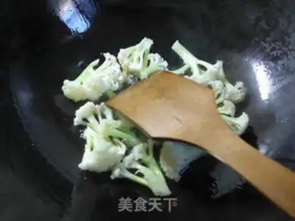 Make Cream-cracker step 1