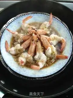 Make Flowers with rich shrimp step 10