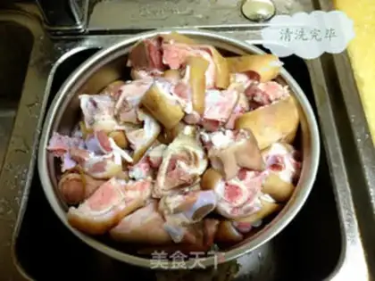 Make Chongqing spicy water boils hoof flowers step 1