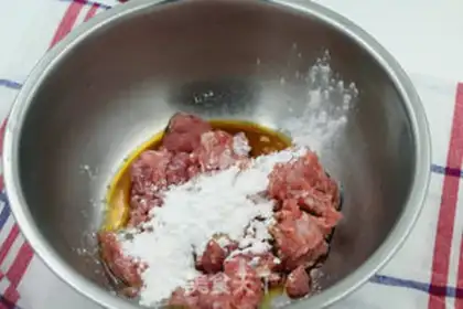 Make Cracked meatballs step 4