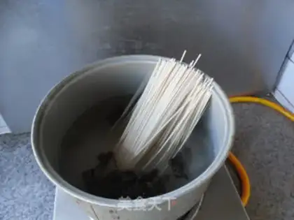Make Spaghetti step 2