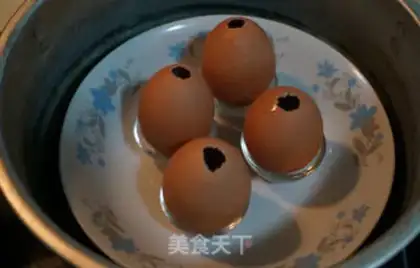 Make A greasy rice egg step 6