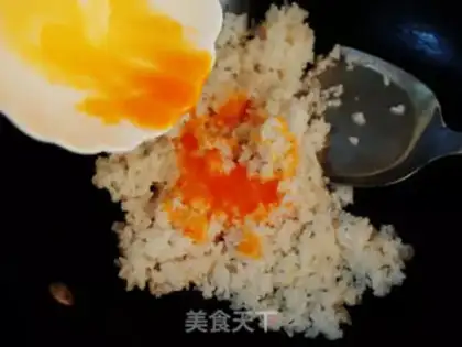 Make Invincible fried rice step 2