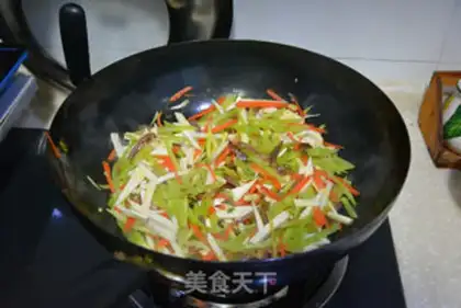 Make Pancake vegetable rolls step 3