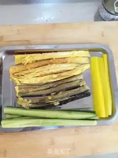 Make Tuna sushi step 13