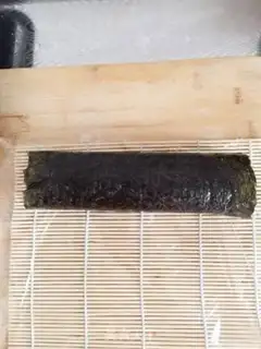 Make Tuna sushi step 18