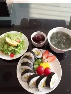 Make Tuna sushi step 21