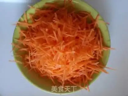 Make Carrot omelet step 1