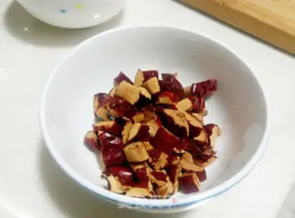 Make "Red-tree peanut paste." step 3