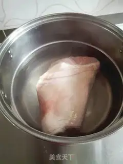 Make Red elbow step 2