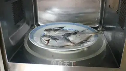 Make The microwave version of the flatfish step 3