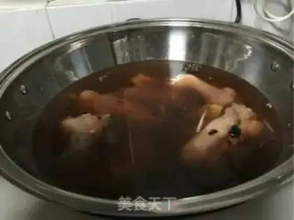 Make Soy pig hoofs step 6