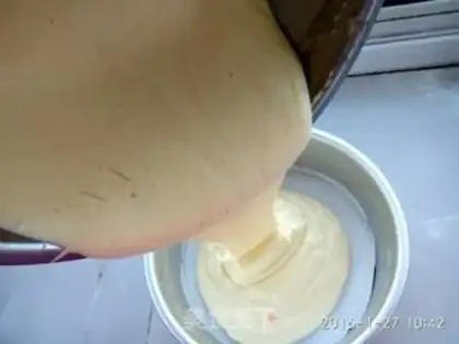 Make Hand drawing case cake step 10