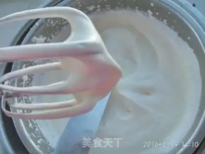 Make Hand drawing case cake step 14