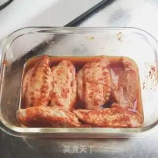 Make Chicken ham pizza in Orleans step 1