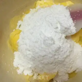 Make Onion cookies step 1