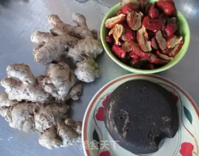 Make Red sugar ginger dates step 1