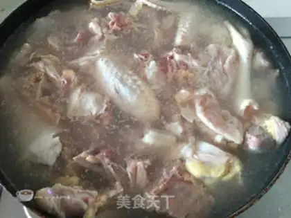 Make radish-dry mushroom chicken step 3