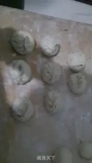 Make Big meat bun step 3