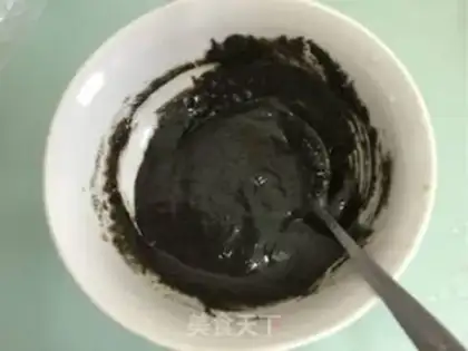Make Shell black sesame rolls step 4