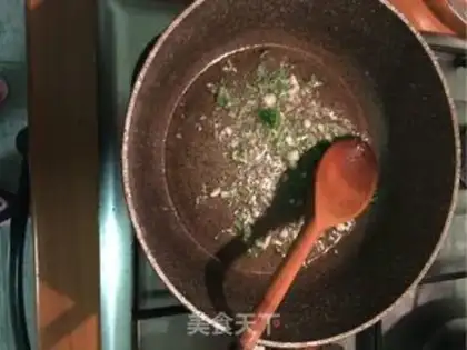 Make Swallow fish macaroni step 3