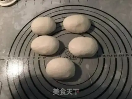 Make Shell black sesame rolls step 8