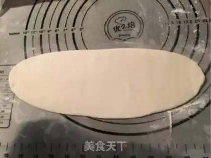 Make Shell black sesame rolls step 10