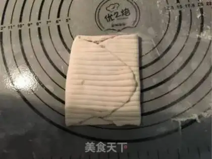 Make Shell black sesame rolls step 13