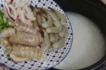 Make Seafood congee step 7