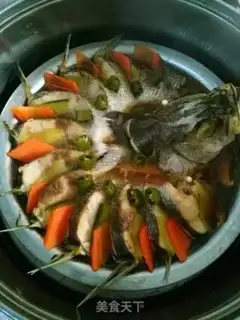 Make Peacock open-screen fish step 2