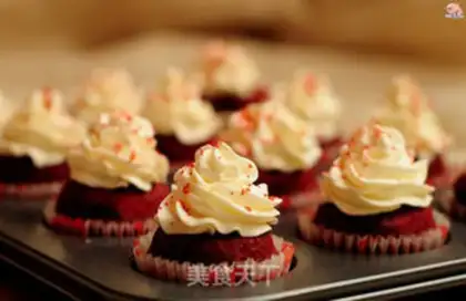 Make Red velvet cake step 10